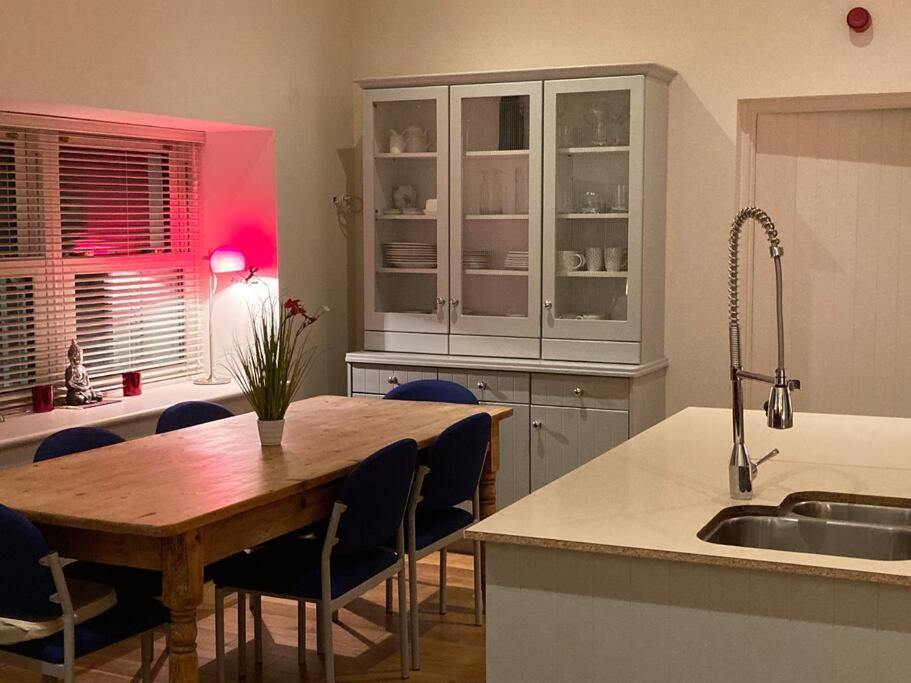 2 Quay Road, Killala. Stunning Sea Front Cottage Bagian luar foto